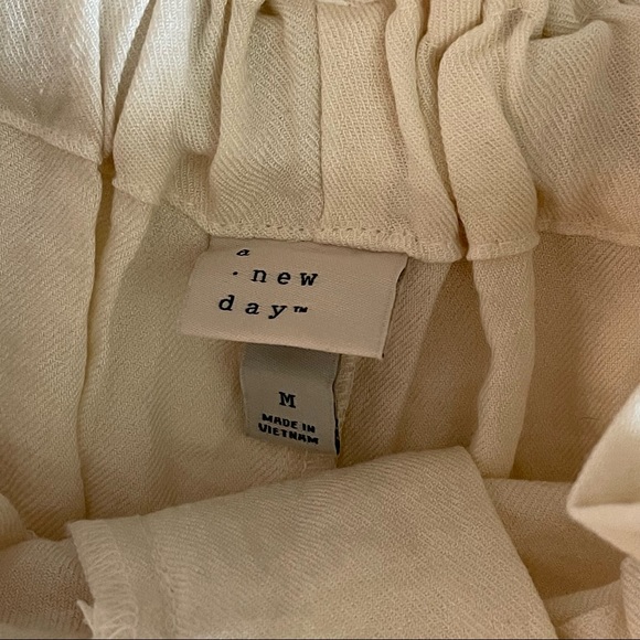 A NEW DAY PAPER BAG SHORTS - Picture 2 of 3